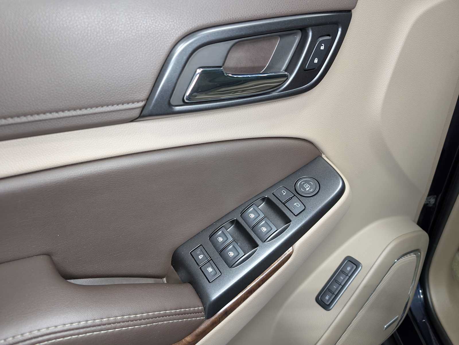 Used 2019 Chevrolet Tahoe LT AWD/4WD image 42