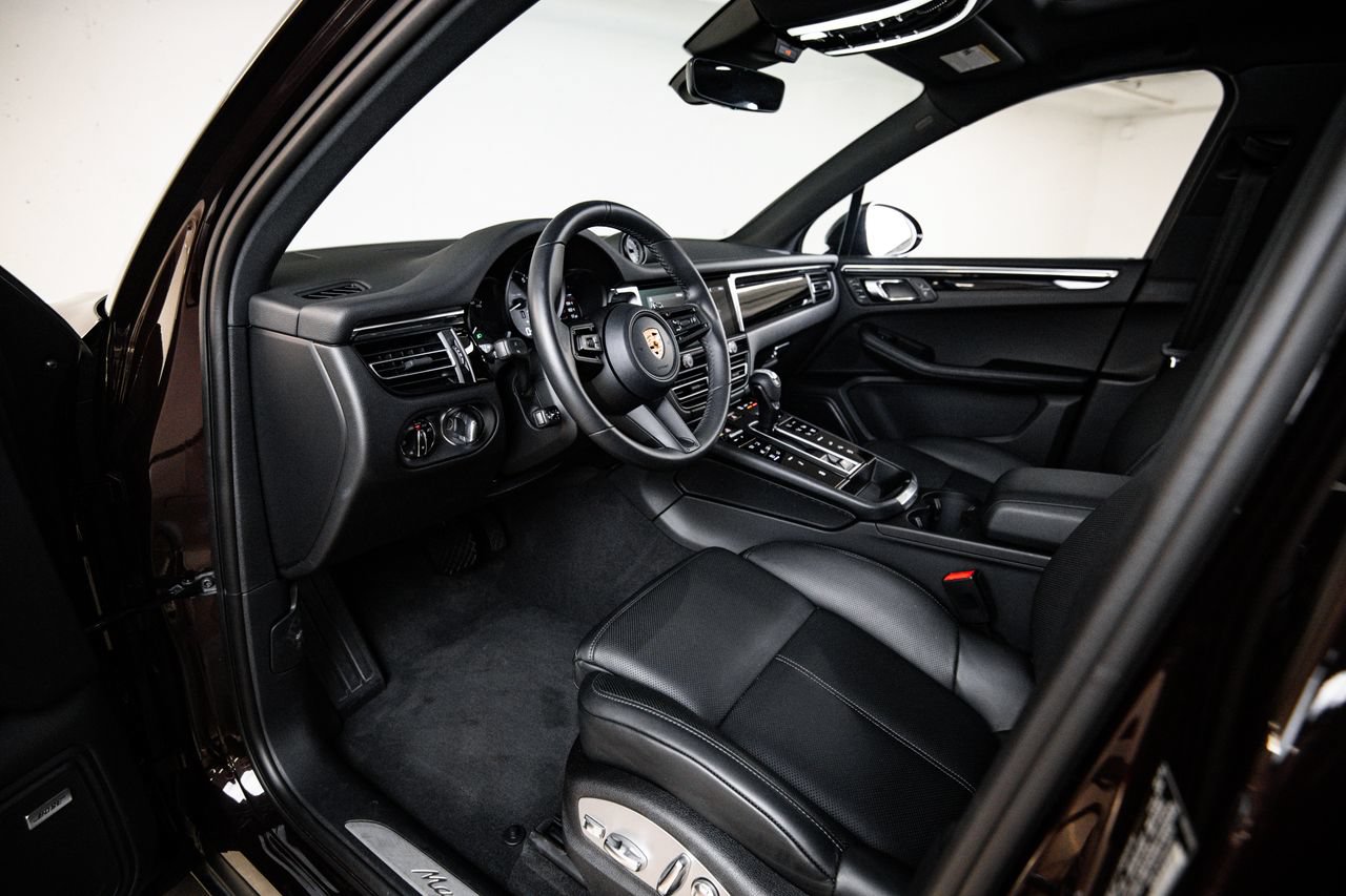 Certified 2026 Porsche Macan S AWD/4WD image 4