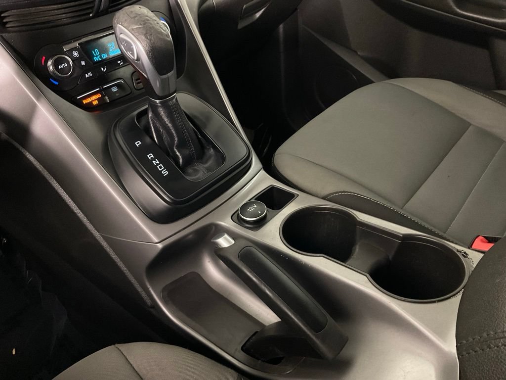 Used 2016 Ford Escape SE w/ Equipment Group 201A FWD image 18