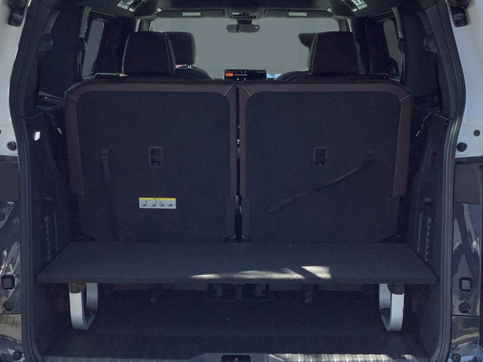 New 2025 Volkswagen ID. Buzz Pro S Plus AWD/4WD image 14