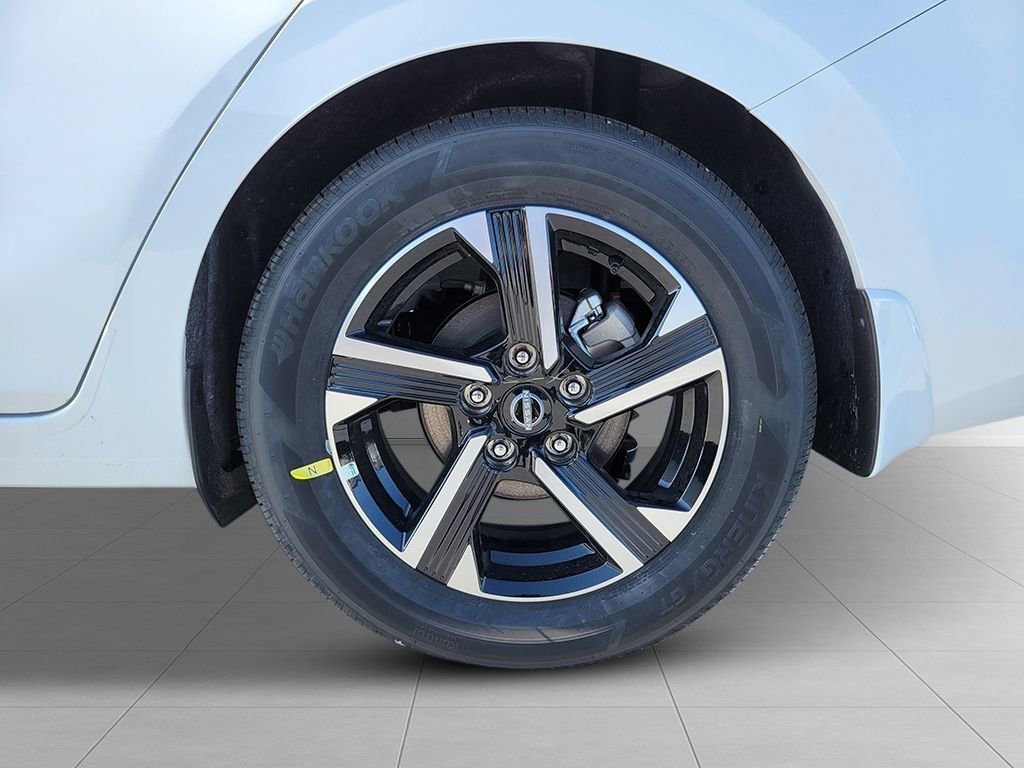 New 2025 Nissan Sentra SV w/ Trunk Package image 13