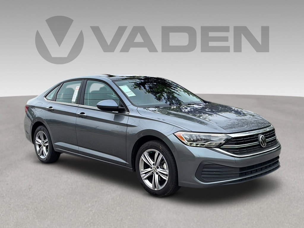 Used 2024 Volkswagen Jetta SE image 1
