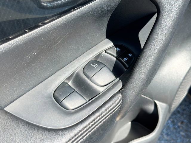 Used 2020 Nissan Rogue SL w/ Premium Package image 22