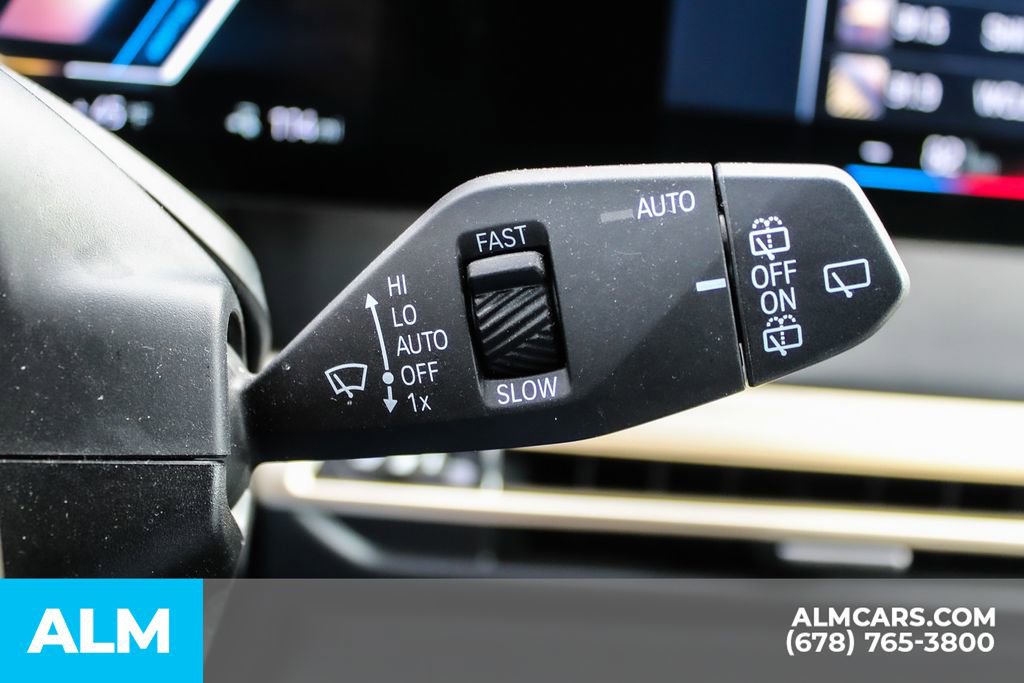 Used 2023 BMW iX xDrive50 image 31