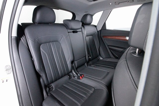 Used 2022 Audi Q5 2.0T Premium Plus image 27