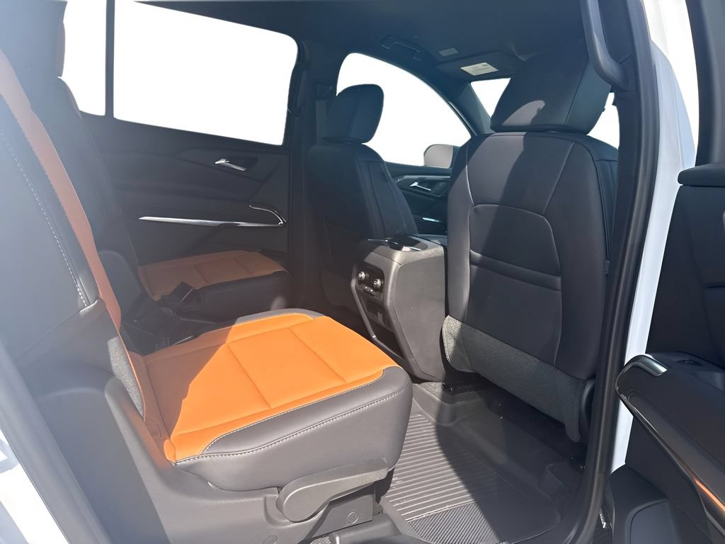 New 2027 Chevrolet Traverse Z71 w/ Enhanced Driving Package AWD/4WD image 23