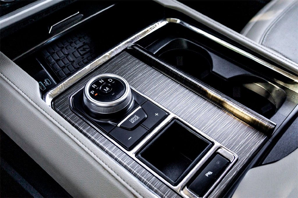 Used 2023 Ford Expedition Max Limited image 24