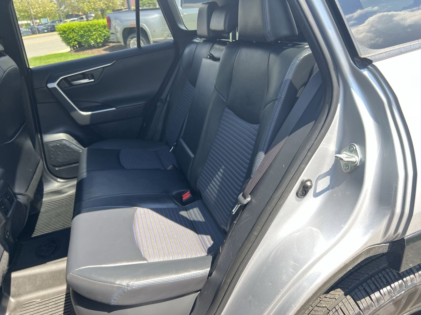 Used 2020 Toyota RAV4 XSE AWD/4WD image 33