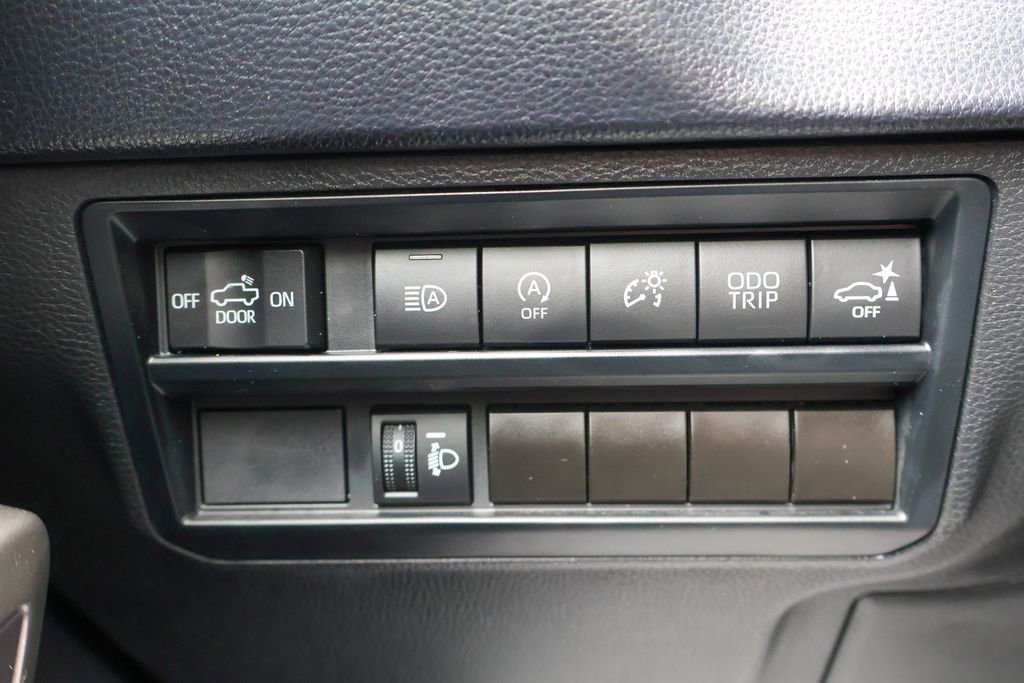 Used 2023 Toyota Tundra SR5 w/ SR5 Convenience Package AWD/4WD image 19