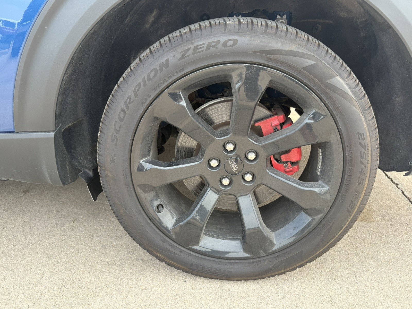 Used 2022 Ford Explorer ST w/ ST Street Pack image 14