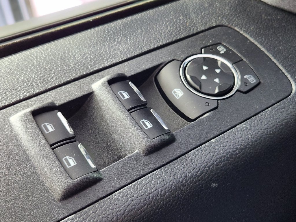Used 2015 Ford F150 XLT w/ Equipment Group 301A Mid AWD/4WD image 17
