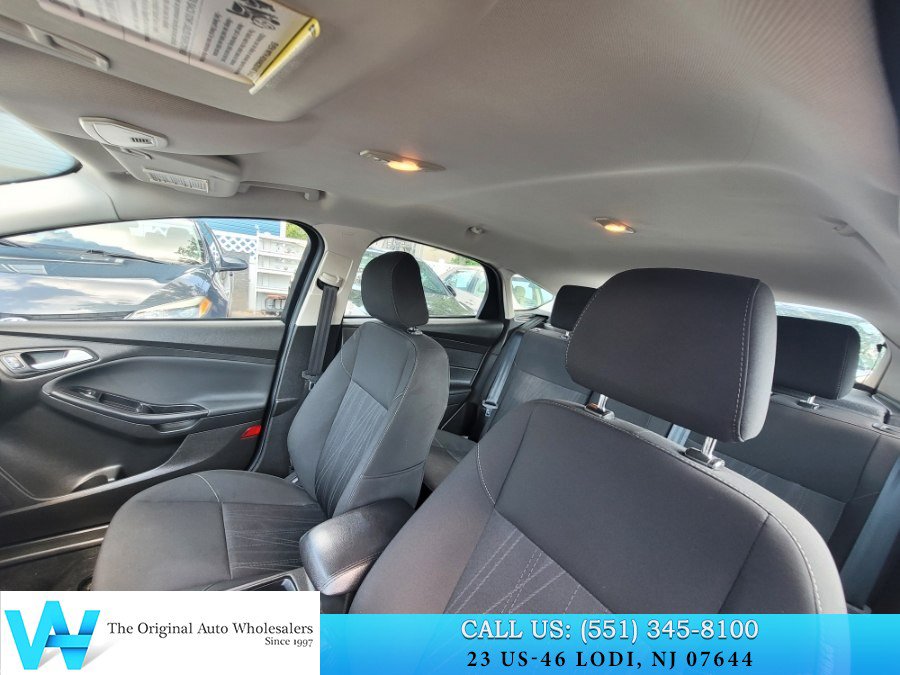 Used 2016 Ford Focus SE FWD image 11