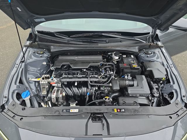 Certified 2024 Hyundai Elantra Limited image 43