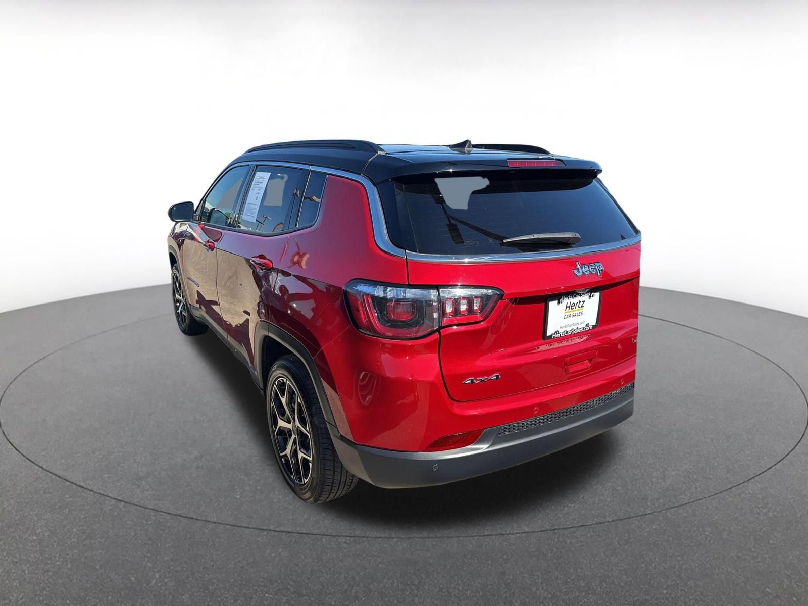 Used 2025 Jeep Compass Limited AWD/4WD image 3