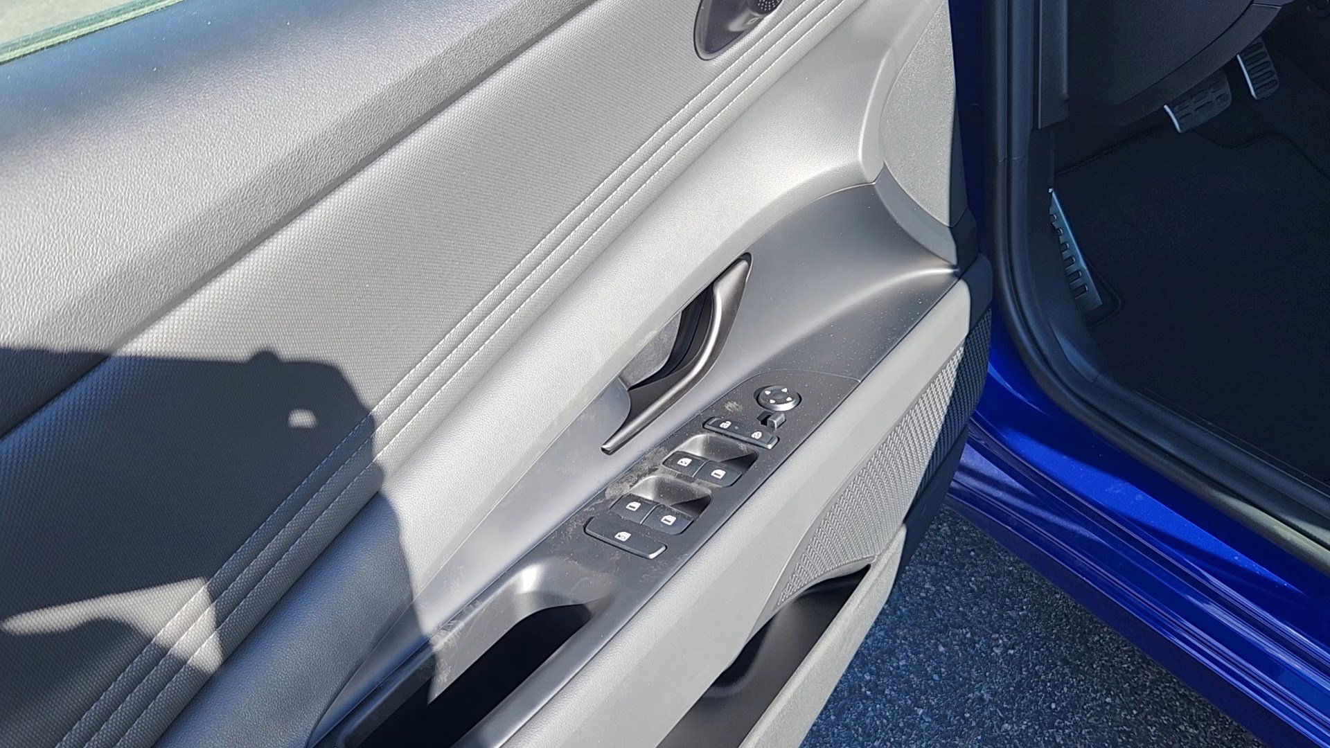 New 2026 Hyundai Elantra SEL Sport Premium image 7