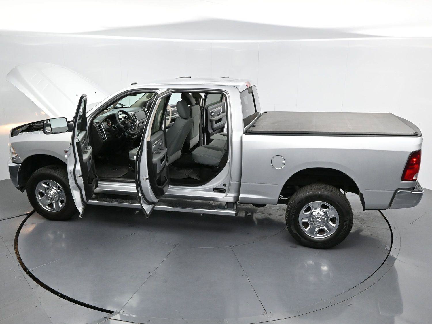 Used 2018 RAM 2500 SLT image 38