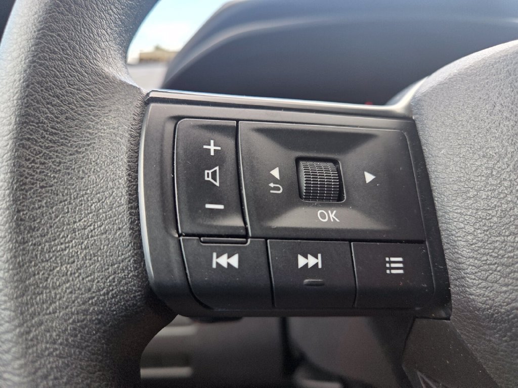 Used 2026 Nissan Rogue S FWD image 13