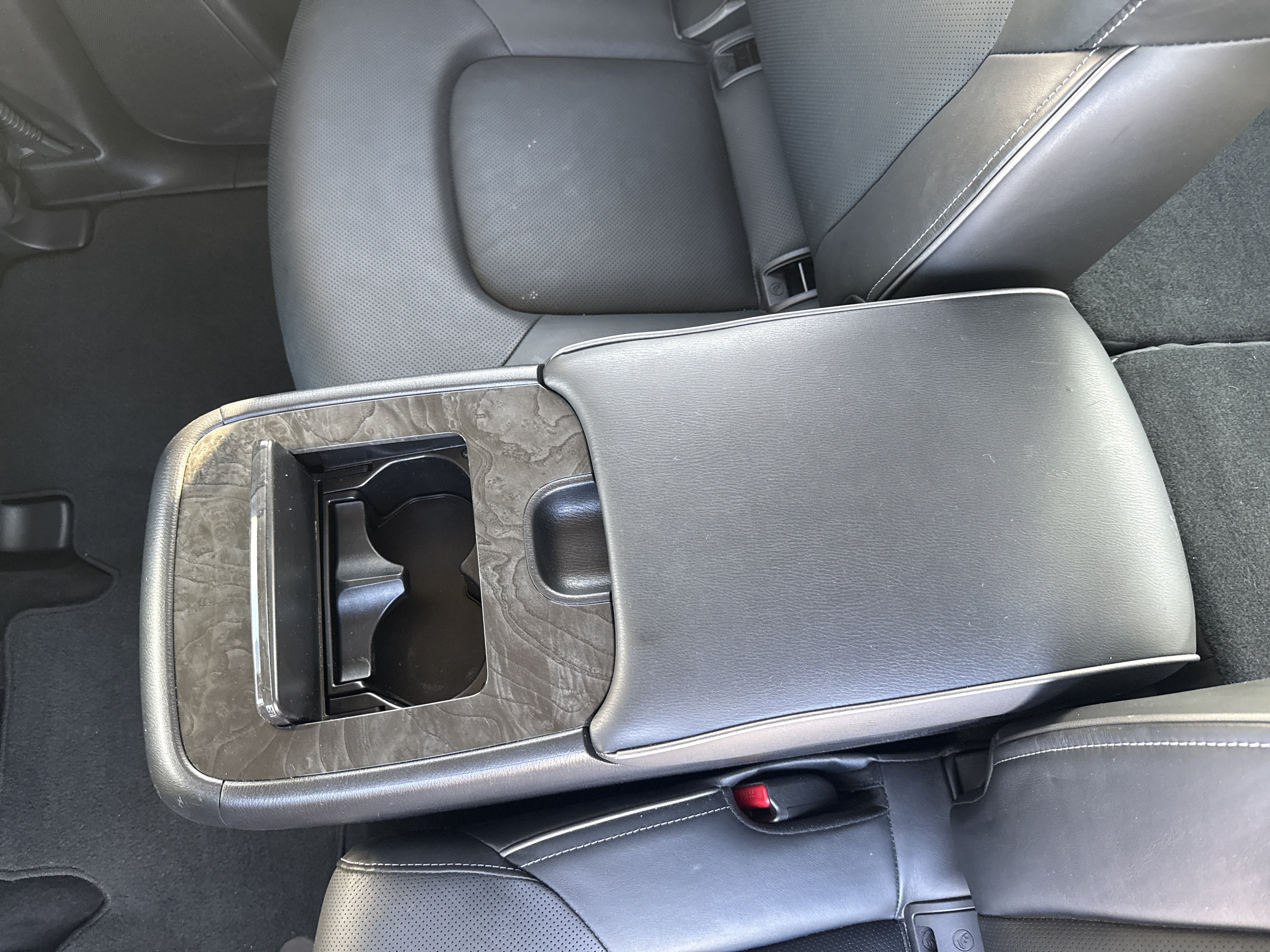 Used 2023 INFINITI QX80 Luxe w/ Cargo Package RWD image 17