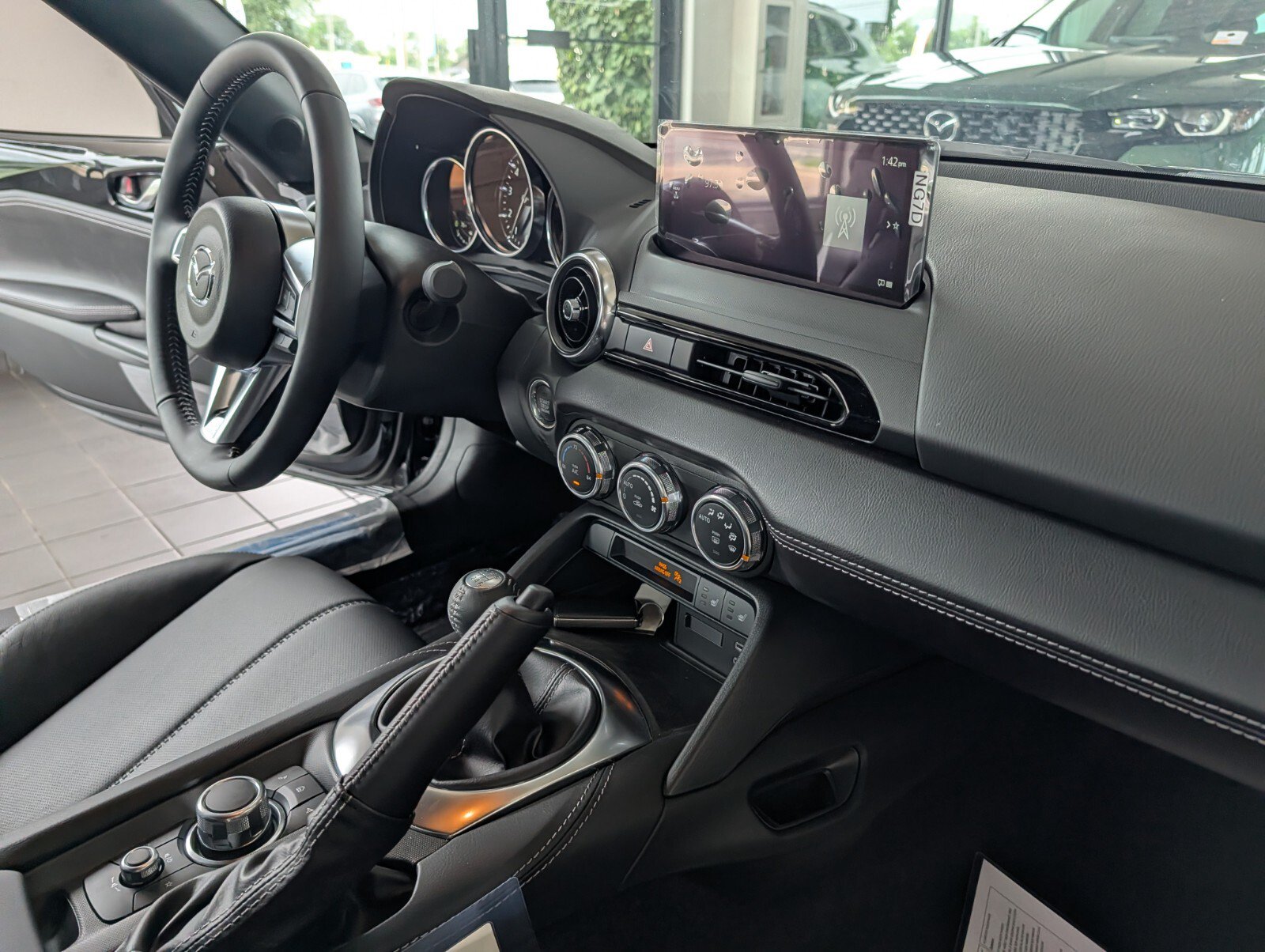 New 2026 MAZDA MX-5 Miata Grand Touring w/ Appearance Package RWD image 15