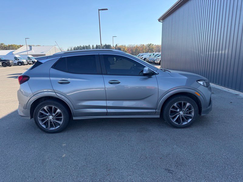 Used 2023 Buick Encore GX Select w/ Sport Touring Package AWD/4WD image 13