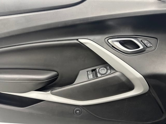 Used 2019 Chevrolet Camaro LT RWD image 15