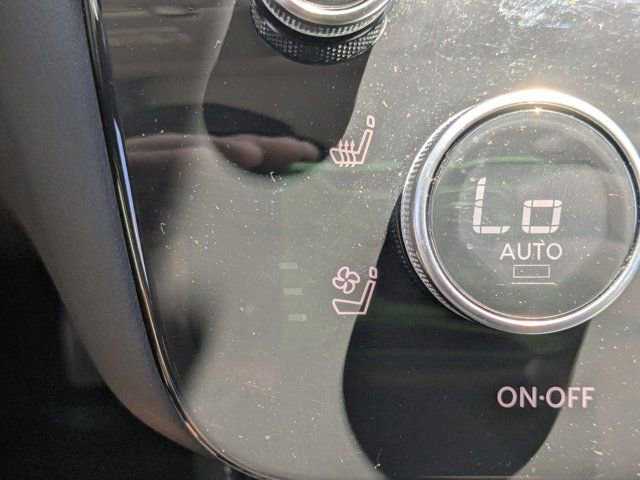 Used 2023 INFINITI QX60 Luxe w/ Vision Package FWD image 24