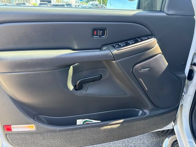 Used 2004 GMC Sierra 2500 SLE w/ Heavy-Duty Power Package RWD image 16