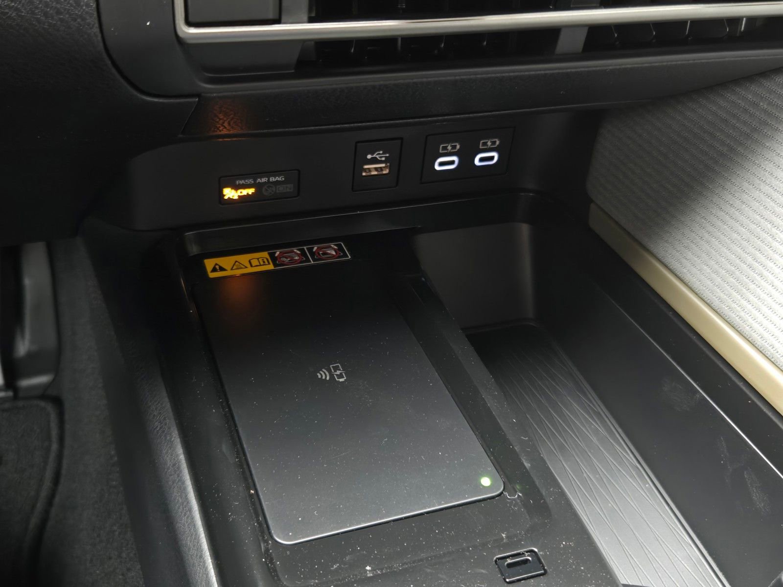 Certified 2026 Toyota Camry SE w/ Convenience Package image 15