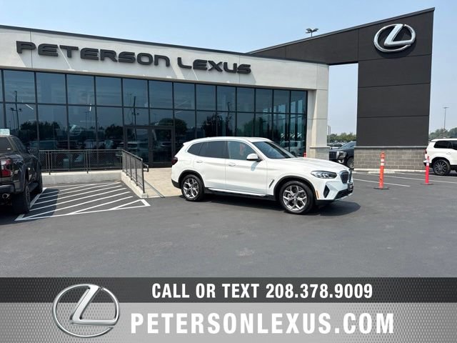 Used 2022 BMW X3 xDrive30i AWD/4WD image 1