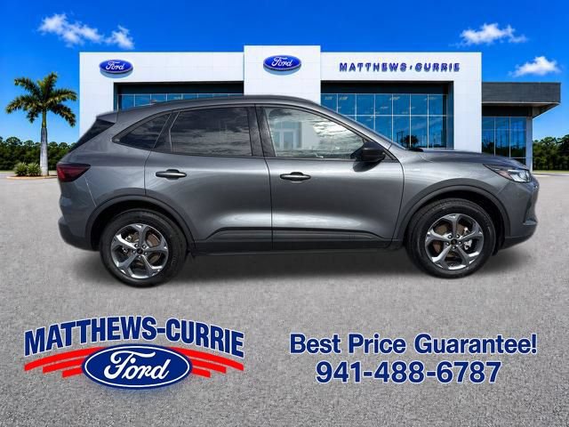 Certified 2025 Ford Escape ST-Line AWD/4WD image 3