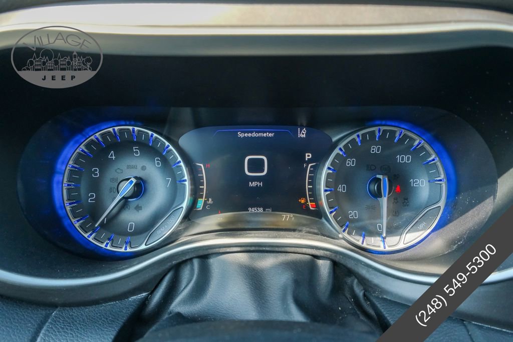 Used 2021 Chrysler Pacifica Touring-L FWD image 20
