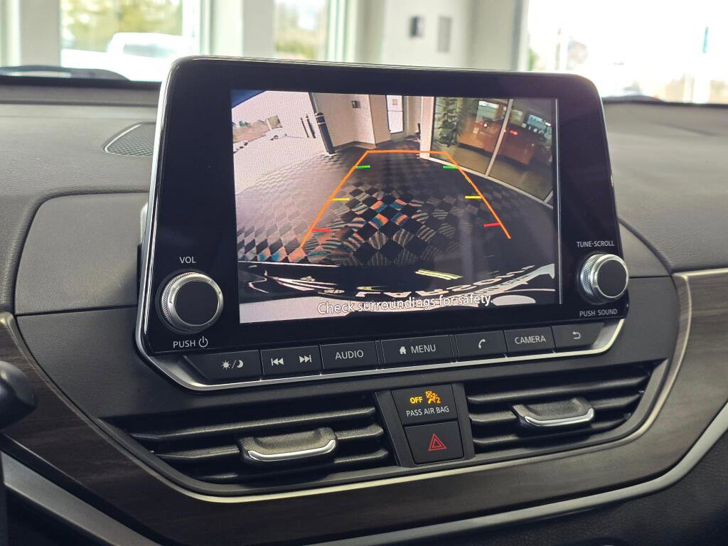 Used 2023 Nissan Altima 2.5 SV FWD image 30