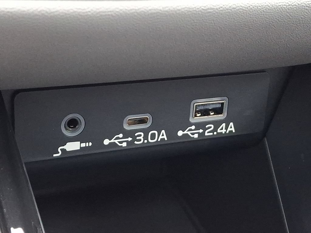 Used 2025 Subaru Legacy Premium AWD/4WD image 27