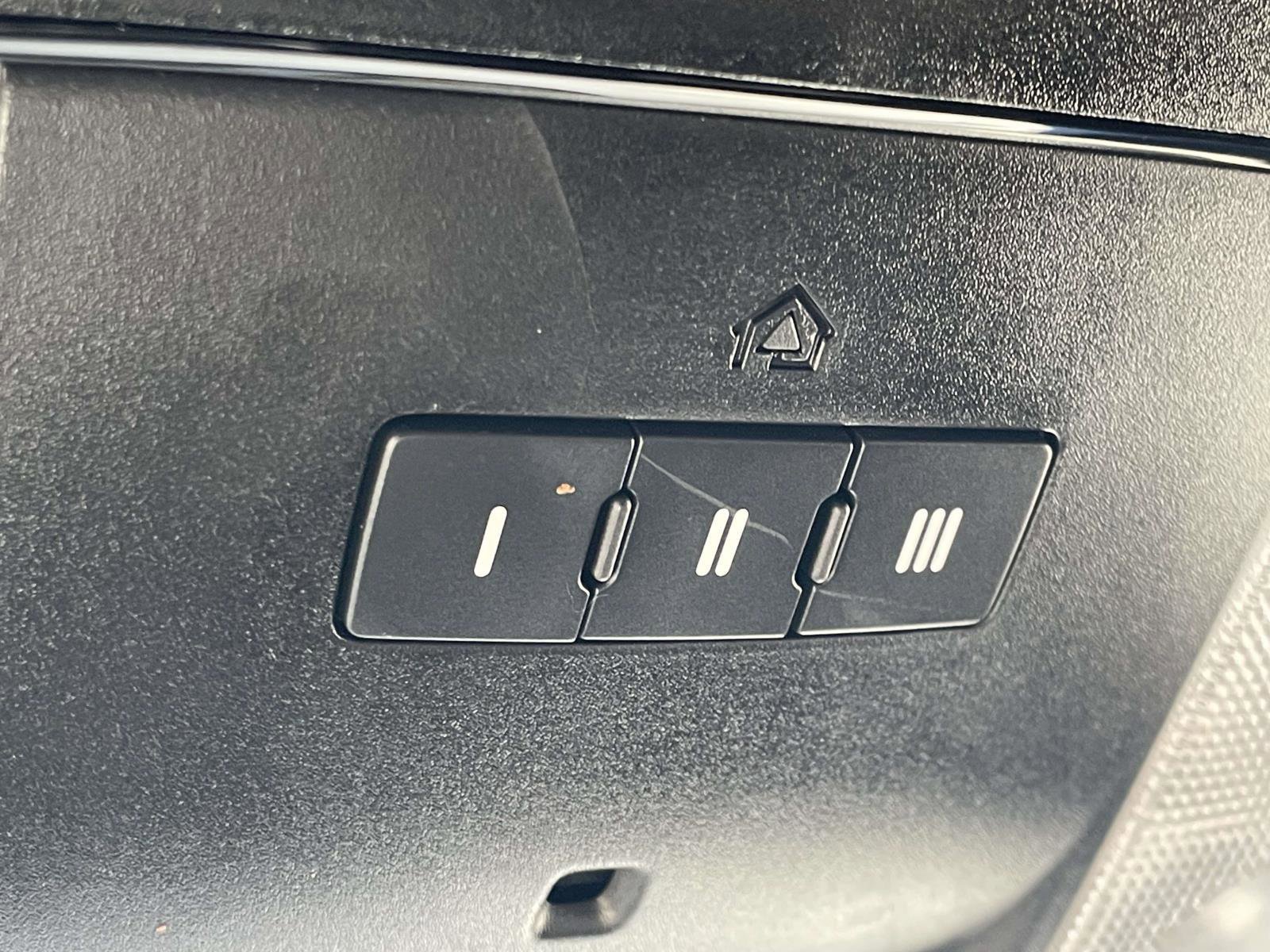 Used 2024 Dodge Durango GT image 9