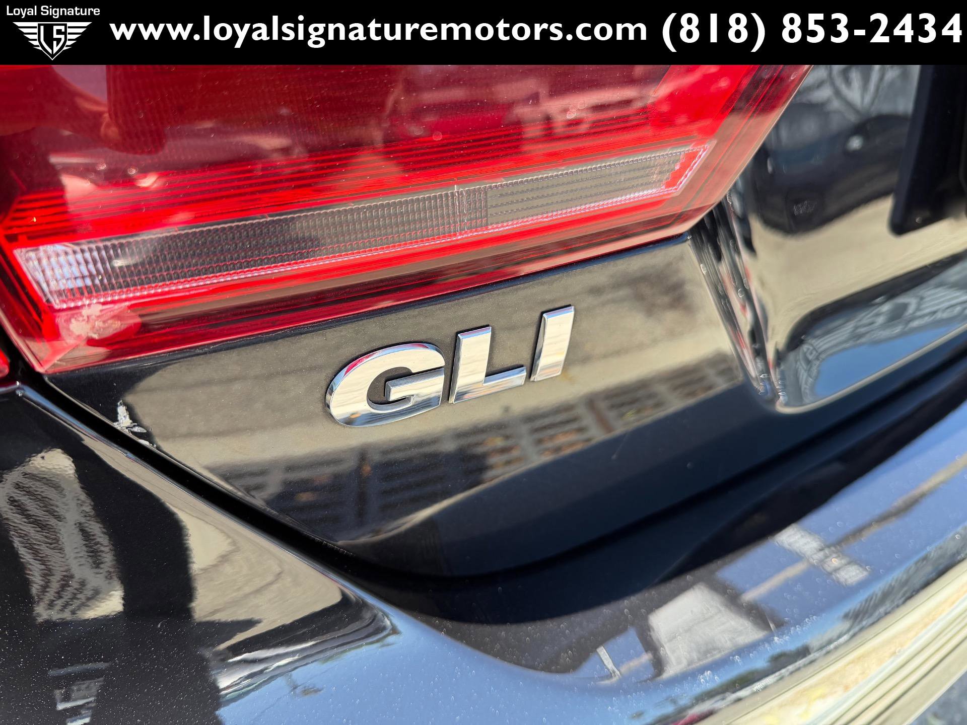 Used 2013 Volkswagen Jetta GLI FWD image 8