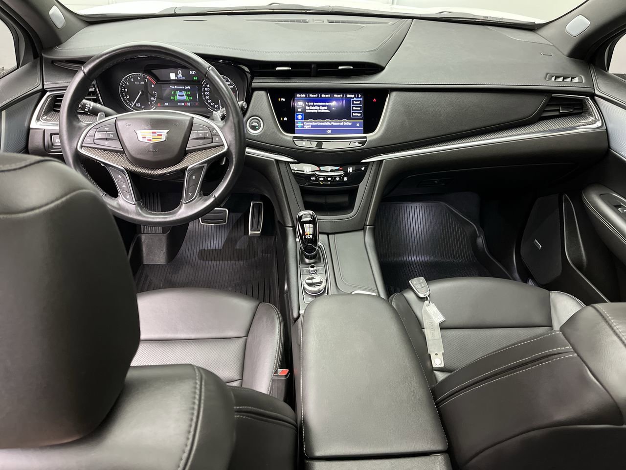 Certified 2024 Cadillac XT5 Sportv w/ LPO, Floor Liner Package AWD/4WD image 4