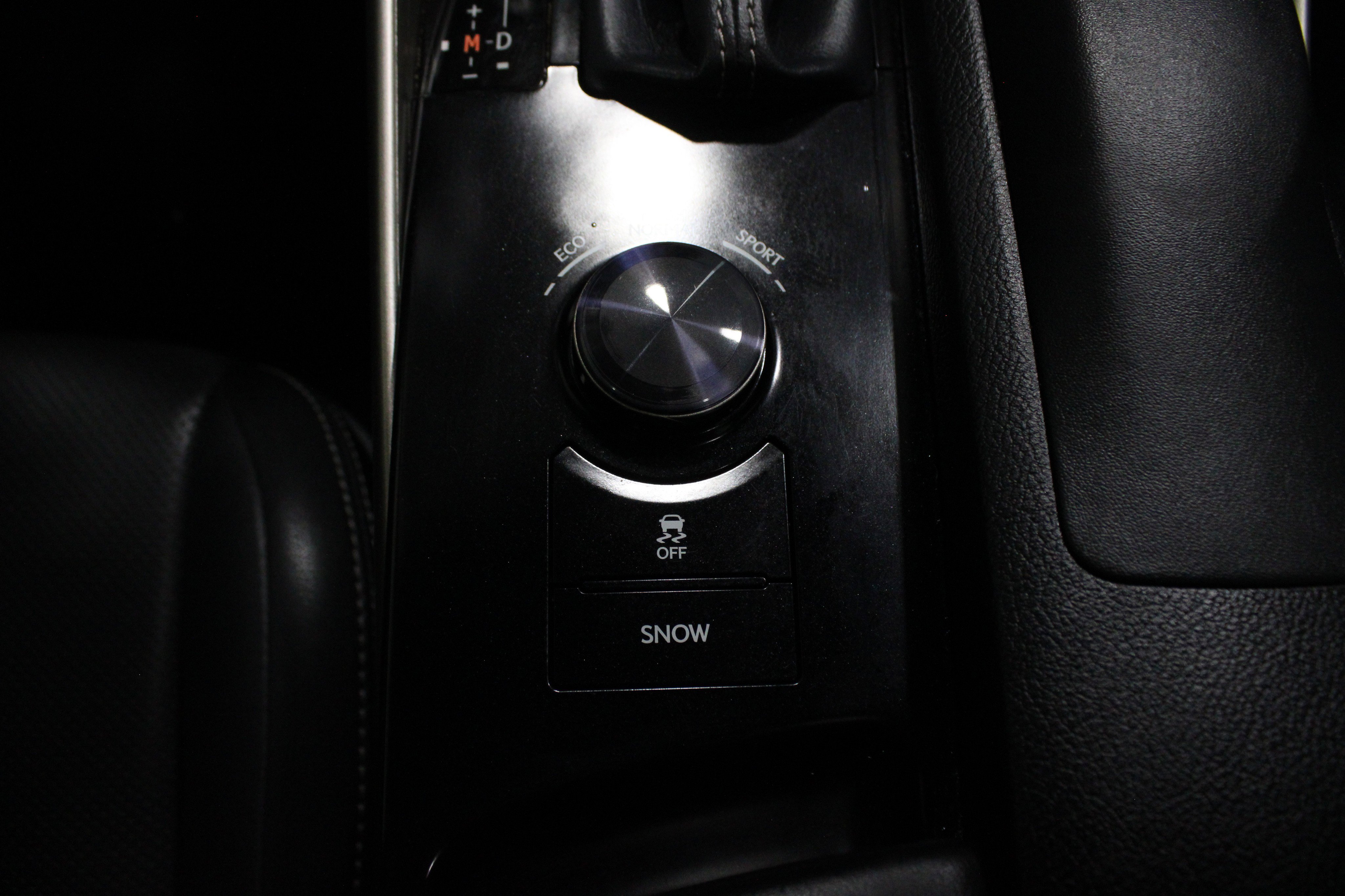 Used 2014 Lexus IS 350 AWD w/ Navigation Package image 21