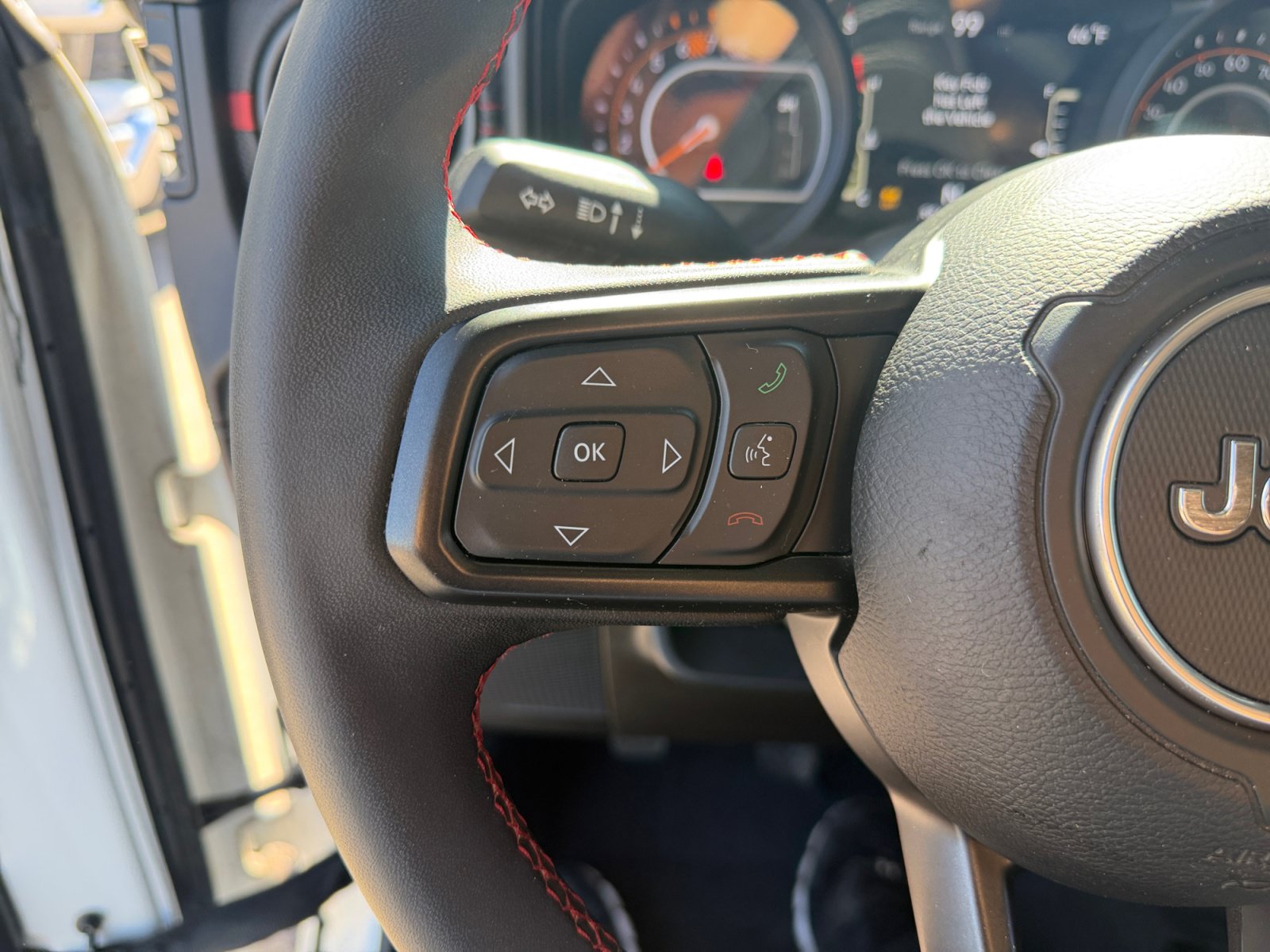 Used 2024 Jeep Wrangler Unlimited Rubicon AWD/4WD image 20