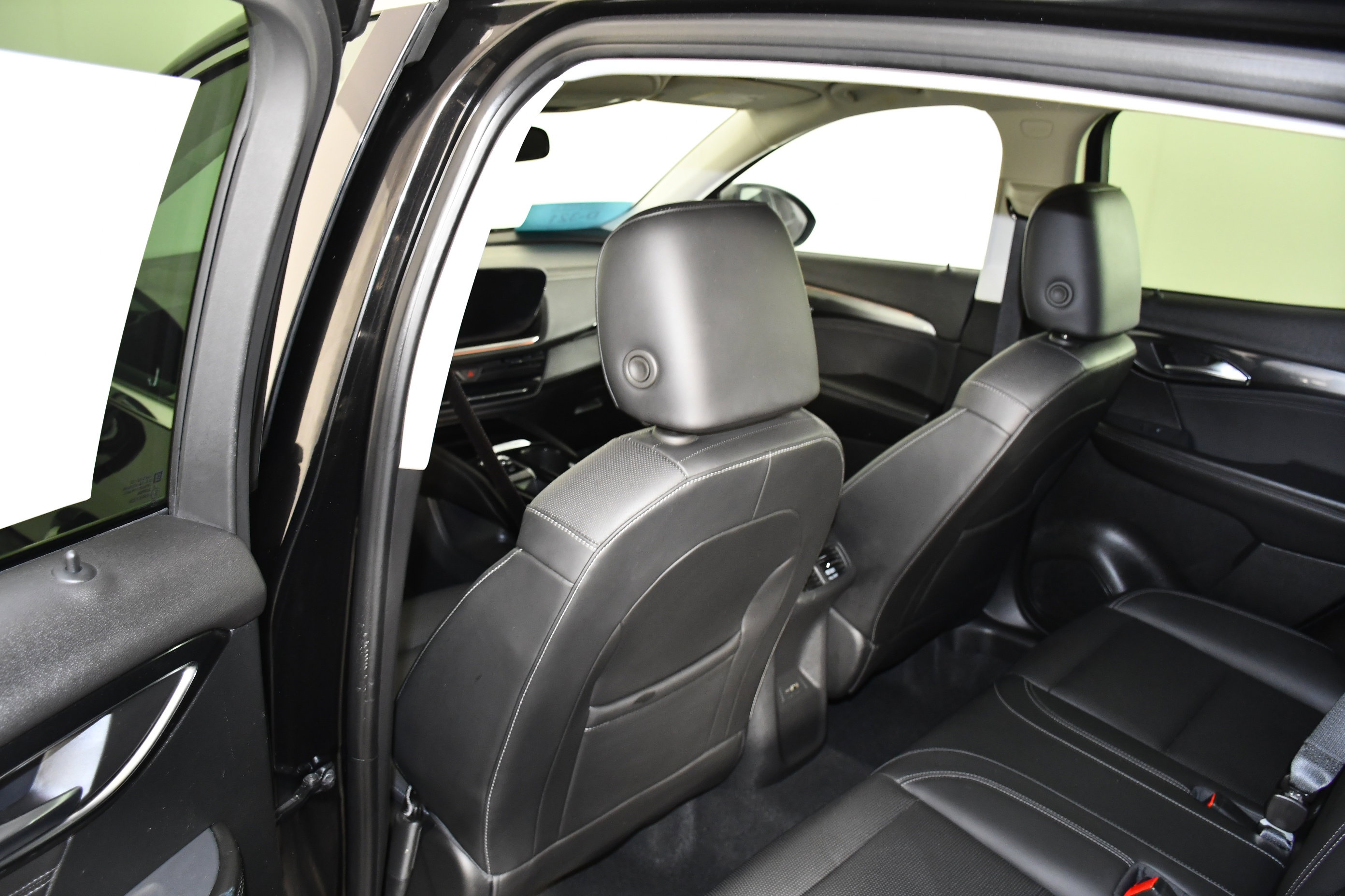 Used 2024 Buick Envision Preferred AWD/4WD image 46