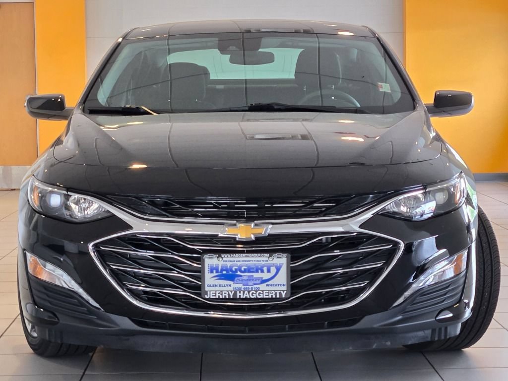 Used 2024 Chevrolet Malibu LT FWD image 3