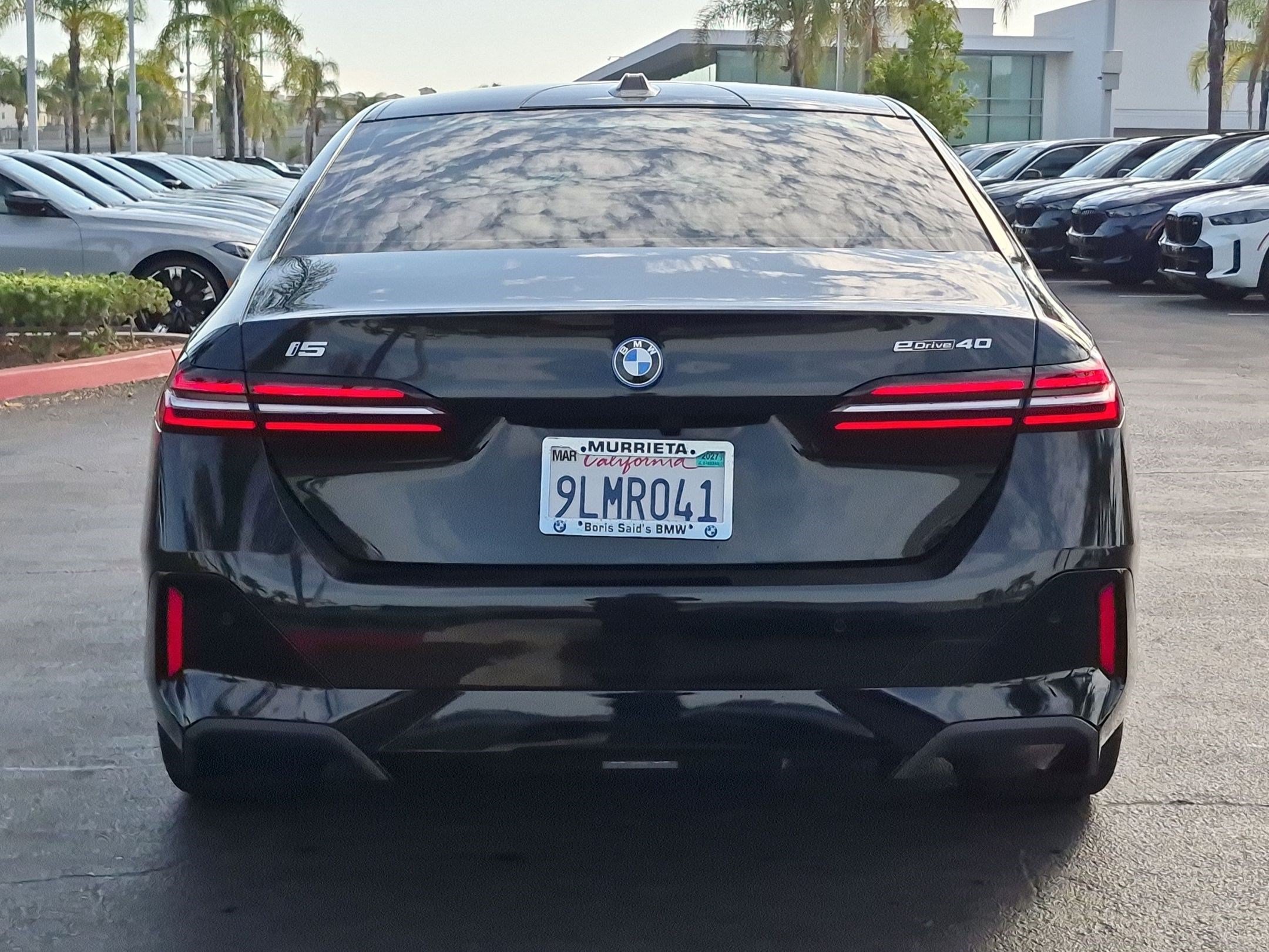 Used 2024 BMW i5 eDrive40i w/ Executive Package RWD image 9