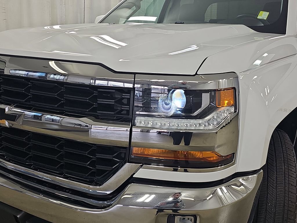Used 2019 Chevrolet Silverado 1500 LT w/ All Star Edition AWD/4WD image 35