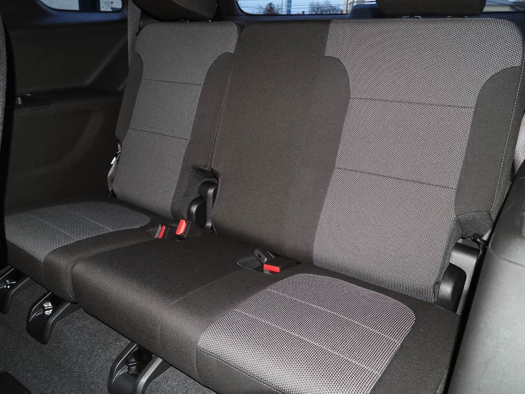 Certified 2023 Chevrolet Traverse LT image 20