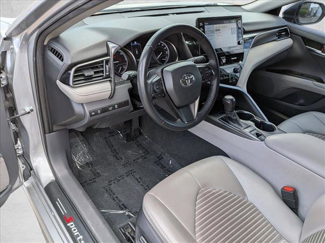 Used 2022 Toyota Camry SE w/ Audio Upgrade Package FWD image 9
