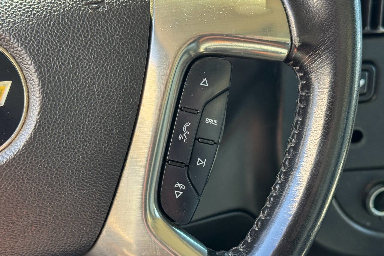 Used 2019 Chevrolet Express 2500 w/ Driver Convenience Package image 25