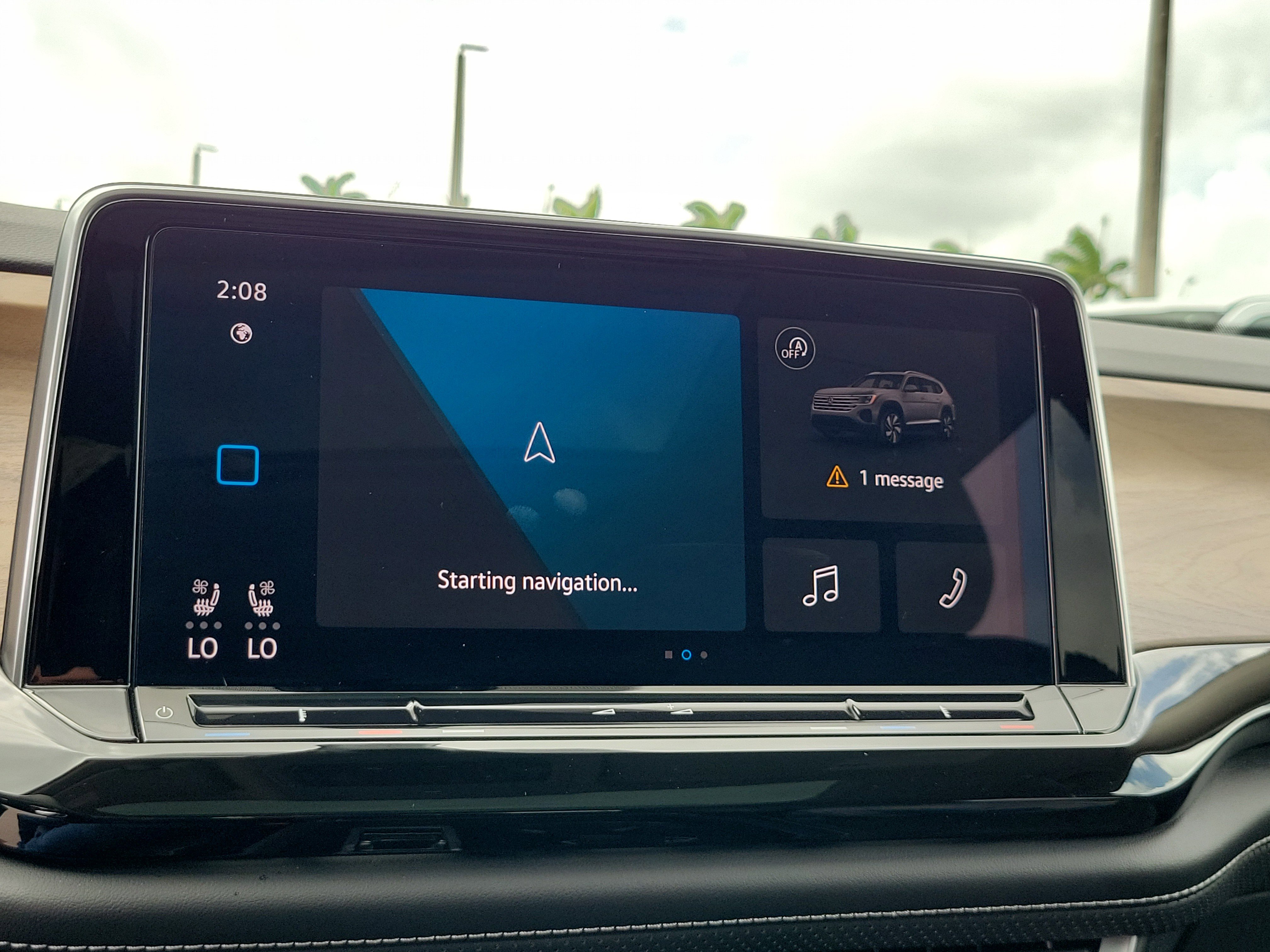 Used 2025 Volkswagen Atlas SE FWD image 25