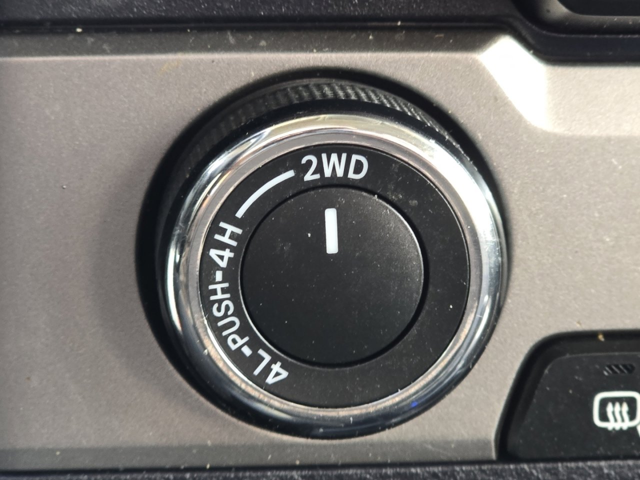 Certified 2023 Toyota Tacoma SR AWD/4WD image 7