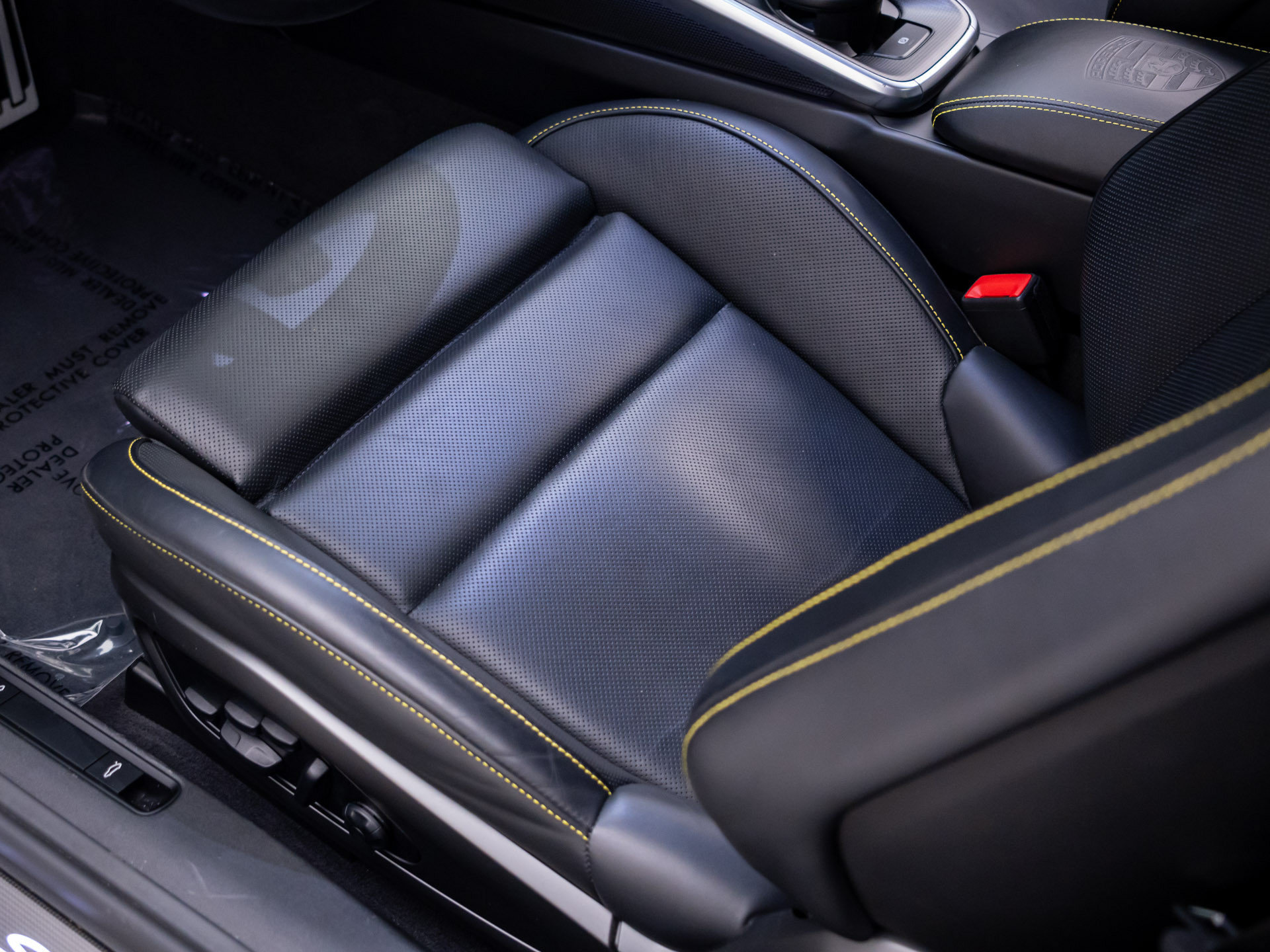 Certified 2022 Porsche 911 Turbo S AWD/4WD image 16