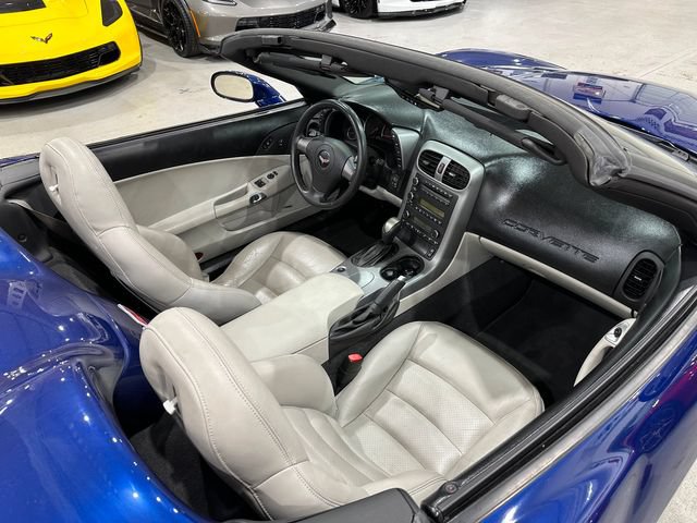 Used 2006 Chevrolet Corvette Convertible w/ Preferred Equipment Group RWD image 10