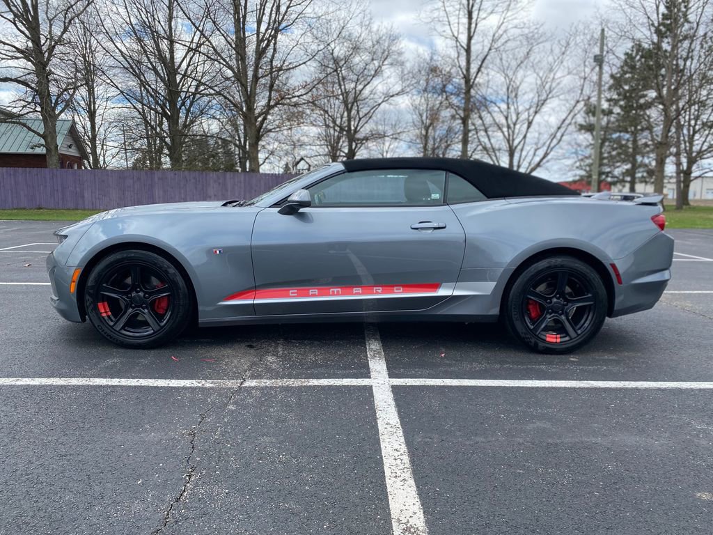 Used 2020 Chevrolet Camaro LT image 4